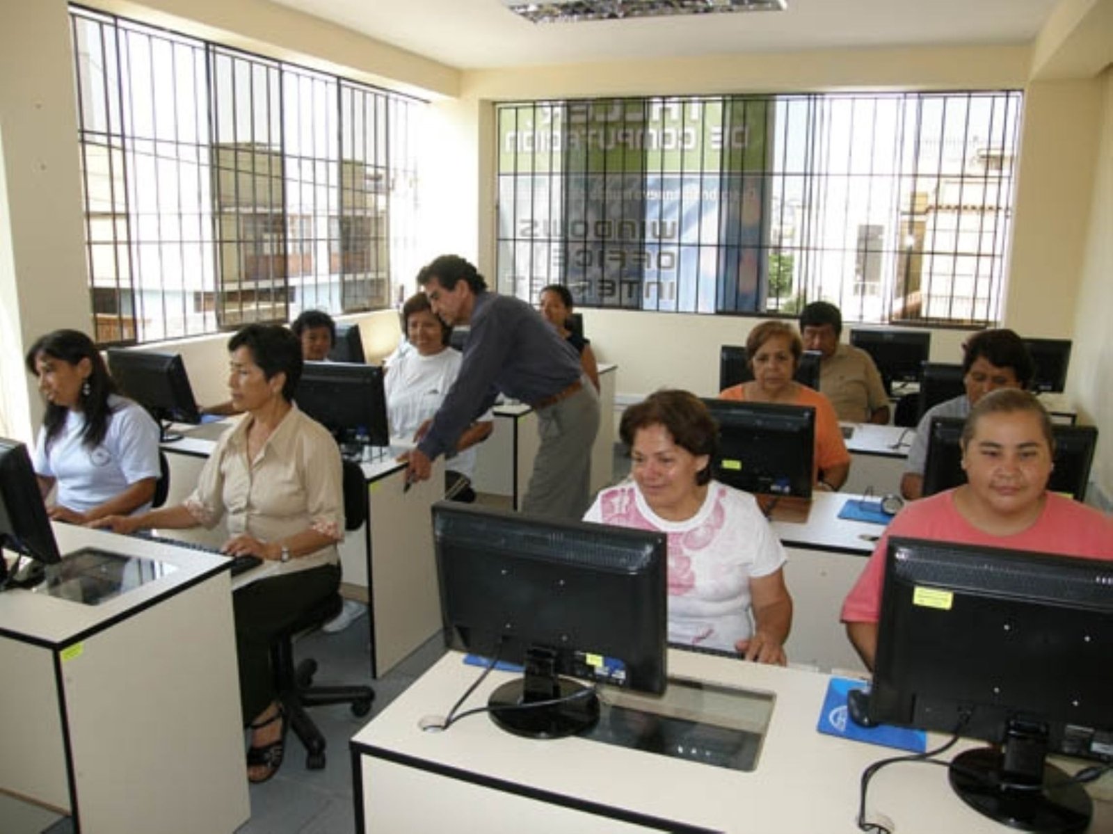 Dónde Encontrar Una Escuela De Computación Para Adultos 6638